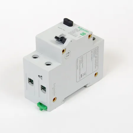  | Дифференциальный автомат Easy9, 1p+N 32А, кривая C, 30мА, тип AC, 4,5кА, Schneider Electric