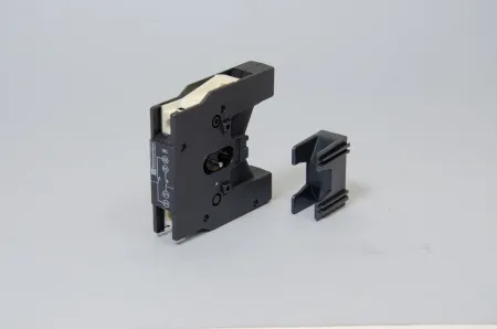 LA9D0902 | Устройство электромеханической блокировки для LC1D09…LC1D38, Schneider Electric