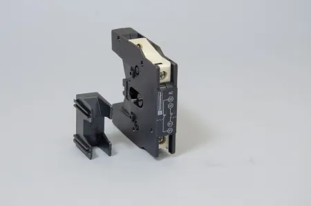 LA9D0902 | Устройство электромеханической блокировки для LC1D09…LC1D38, Schneider Electric