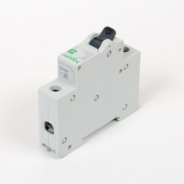  | Easy9, 1p, 40А, кривая C, 4,5кА — Автоматический выключатель, Schneider Electric