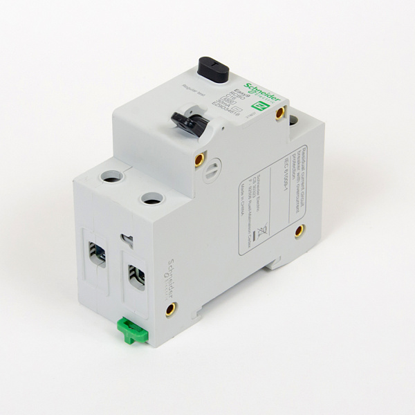  | Дифференциальный автомат Easy9, 1p+N 16А, кривая C, 30мА, тип AC, 4,5кА, Schneider Electric